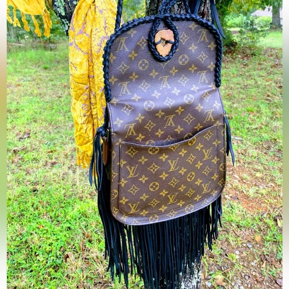 Louis Vuitton Fringe Women's Bag ,L.V./Van shoes, keychain/ key holder - Picture 13 of 16